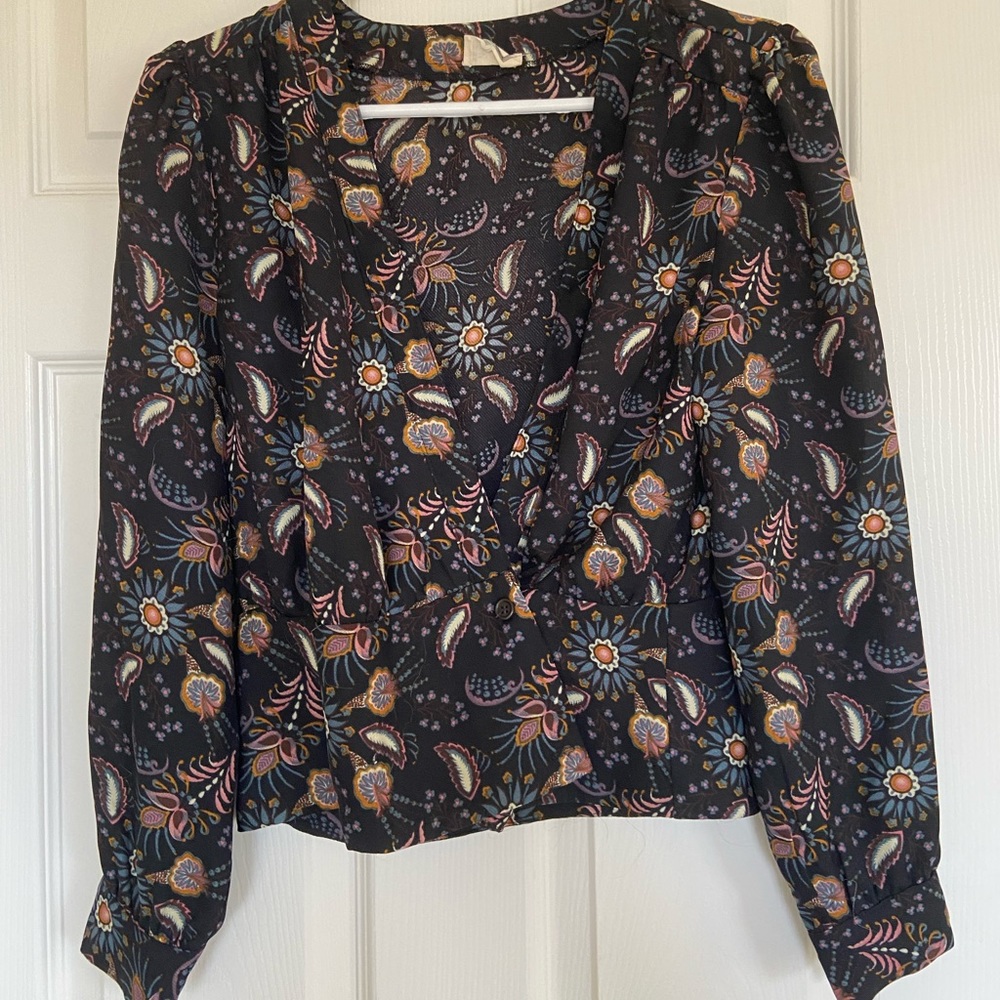 Patterned Cropped Blouse